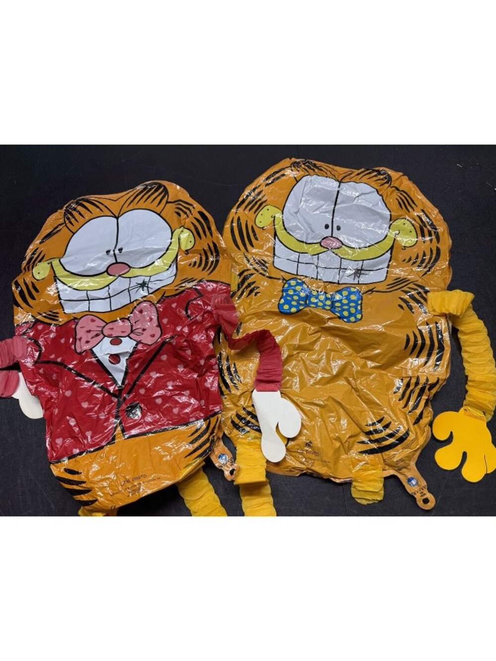 RARE USED Set Of 2 Vintage Loony Airwalker Garfield Helium Balloons With Arms